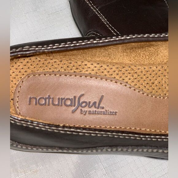 NWOT NATURALIZER Brown Leather Loafer Women’s 8.5M NATURAL SOUL Camelia Slip On - Picture 9 of 12